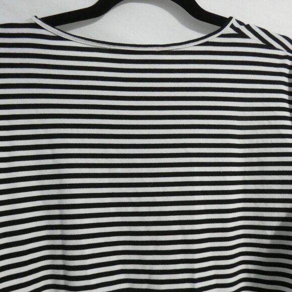 SOUTHERN LADY | medium | Striped Black and White Shirt - Picture 10 of 16
